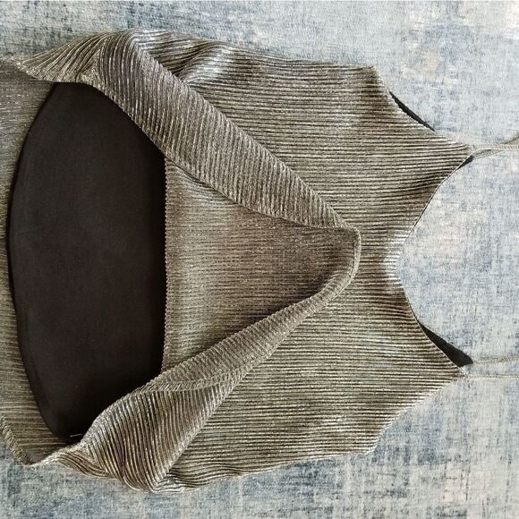 Metallic Silver Ribbed Tank Top Small - Picture 5 of 7